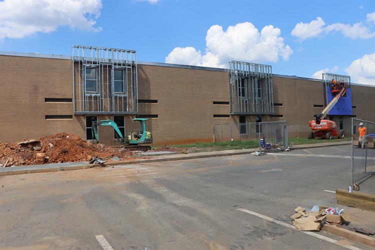 Ashbrook High School Facade